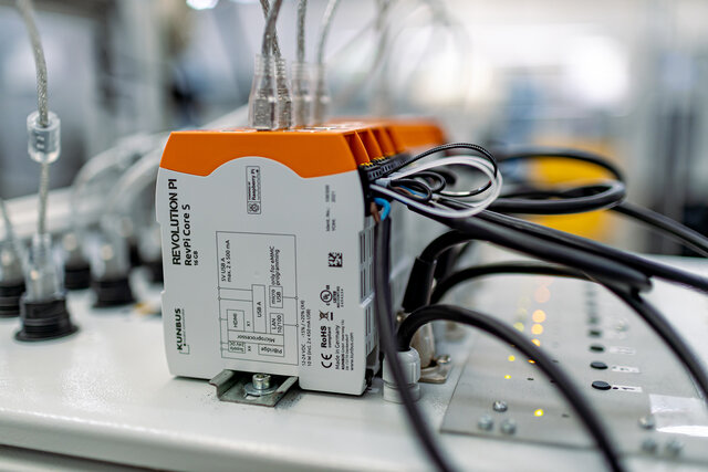 End-of-line test of several RevPi Core 3 modules