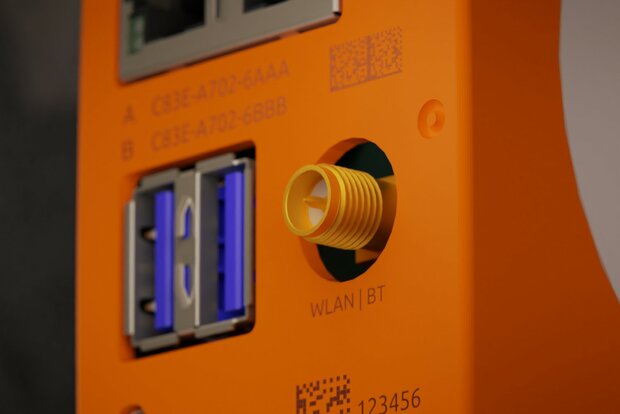 RevPi Connect'e harici bir WLAN/BT anteni bağlama seçeneği