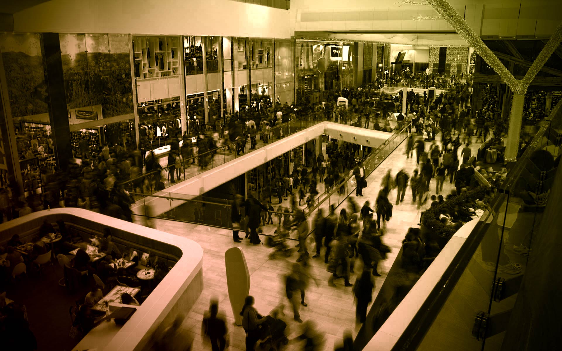 Smart Retail Traffic Analytics – looking inside a mall