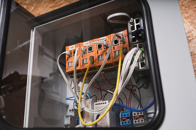 Installation of the RevPi Connect in the control cabinet.