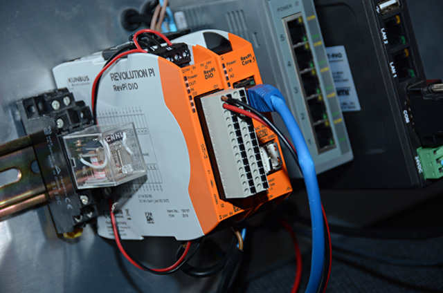 RevPi Core, RevPi DIO and relay on DIN rail
