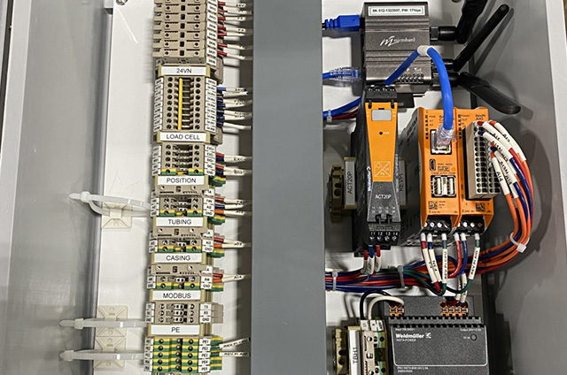 View inside the ‘Edge POC’ retrofit box with the RevPi Core and RevPi AIO installed