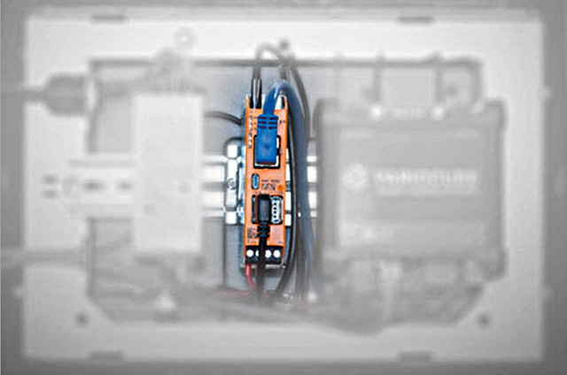 RevPi Core, akıllı dolabın ağ bağlantısını sağlar.